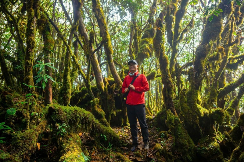 Chinh phục cung Pusilung cao hơn 3000m, hiểm trở bậc nhất Tây Bắc