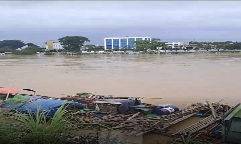 Tuyên Quang: Mưa lũ gây ngập lụt nhiều địa phương, thủy điện mở 8 cửa xả