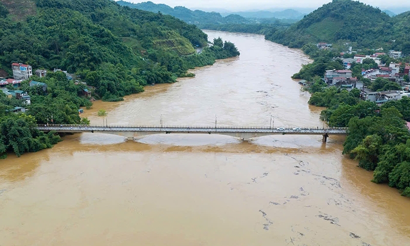 Tuyên Quang: Cấm người và các phương tiện tham gia giao thông trên một số cầu