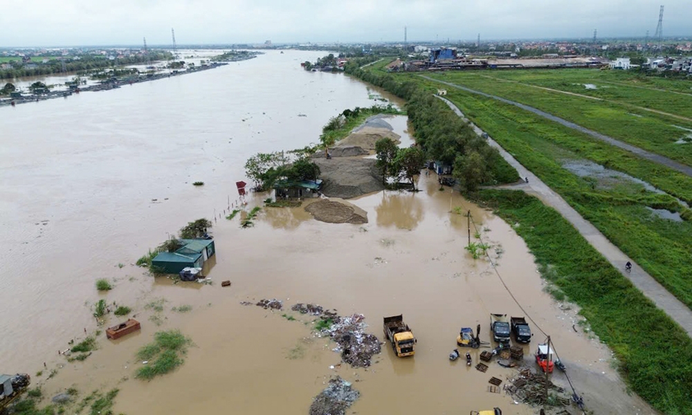 Hải Dương, Hưng Yên phát lệnh báo động III trên sông Hồng, Thái Bình