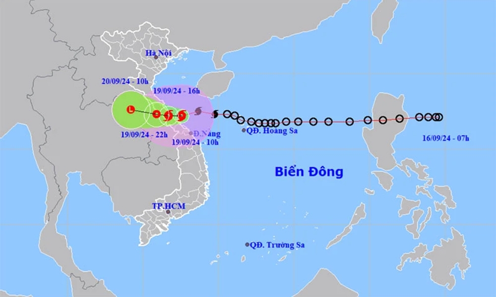 Dự báo chiều nay, bão số 4 vào đất liền Quảng Bình-Quảng Trị, cường độ mạnh cấp 8, giật cấp 10-11