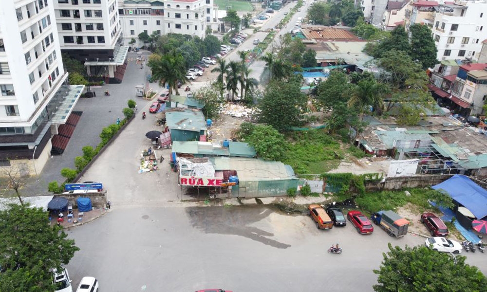 Hà Nội: Đường Nguyễn Văn Huyên kéo dài “mỏi mòn” chờ ngày cán đích