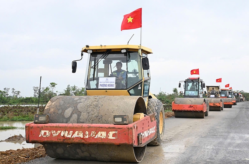 Thủ tướng: Cuối năm 2025 phải hoàn thành đường Vành đai 4 đoạn qua Bắc Ninh