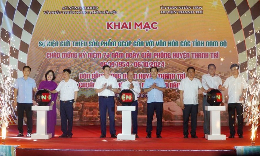 Hà Nội: Khai mạc sự kiện giới thiệu sản phẩm OCOP gắn với văn hóa các tỉnh Đông Nam bộ tại Thanh Trì