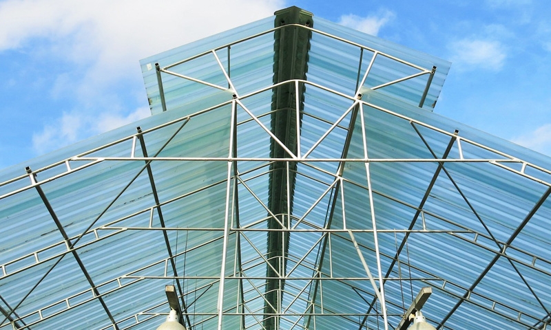 Tấm lợp polycarbonate trong suốt của Green BM: Giải pháp chiếu sáng tự nhiên cho công trình hiện đại