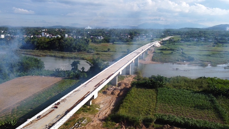 Hai cầu trăm tỷ sắp hoàn thành ở Quảng Ngãi