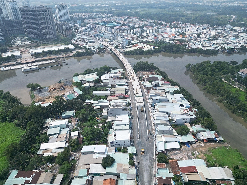 Cận cảnh cây cầu giải cứu ùn tắc cửa ngõ phía Nam Thành phố Hồ Chí Minh dự kiến thông xe cuối năm