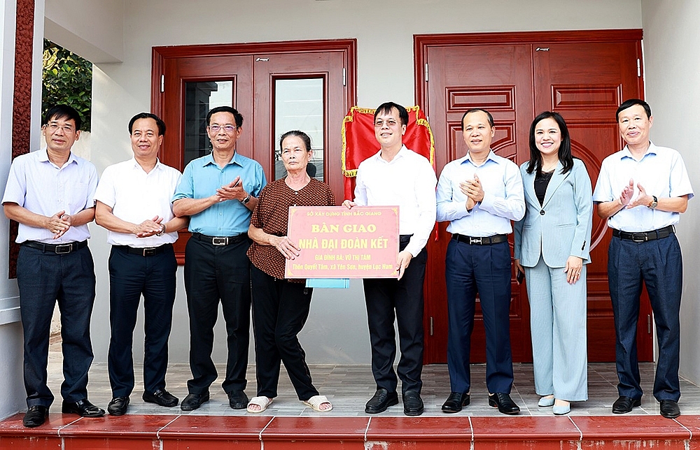 Sở Xây dựng Bắc Giang: Phát huy tinh thần trách nhiệm, lan tỏa phong trào xóa nhà tạm, nhà dột nát