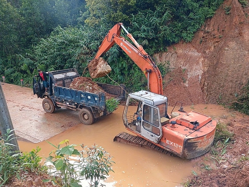 An Lão (Bình Định): Khẩn trương khắc phục các điểm sạt lở do mưa lũ