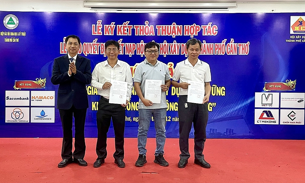 Hội Xây dựng Cần Thơ: Ký kết thỏa thuận hợp tác với 2 trường Đại học kỹ thuật thương hiệu lớn khu vực Đồng bằng sông Cửu Long