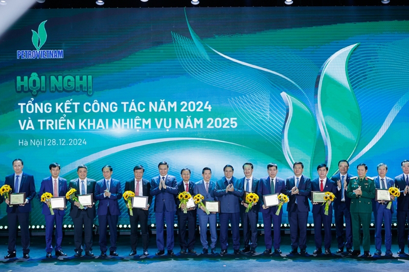 Thủ tướng: Năm 2025 phải là năm bứt phá của Petrovietnam