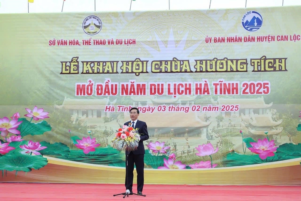 Hà Tĩnh: Mở đầu năm du lịch 2025 bằng Lễ hội chùa Hương Tích