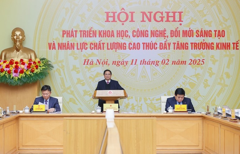 Thủ tướng: Phát triển khoa học công nghệ, chuyển đổi số là ưu tiên hàng đầu cho sự phát triển đất nước