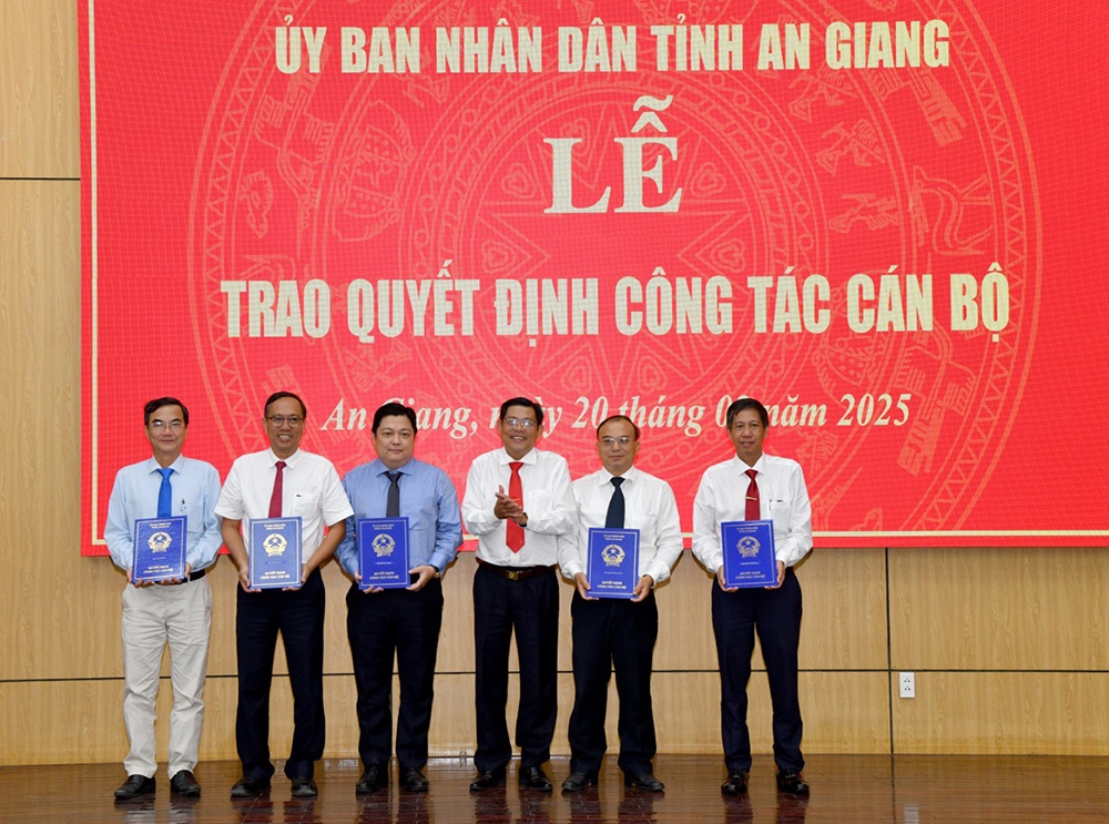 Ông Nguyễn Phú Tân giữ chức Giám đốc Sở Xây dựng An Giang sau hợp nhất