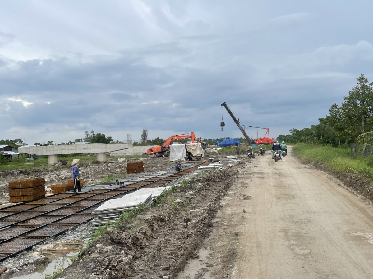 Hậu Giang: Phát động đợt thi đua cao điểm “Thần tốc - Quyết thắng” tại các dự án đường bộ cao tốc