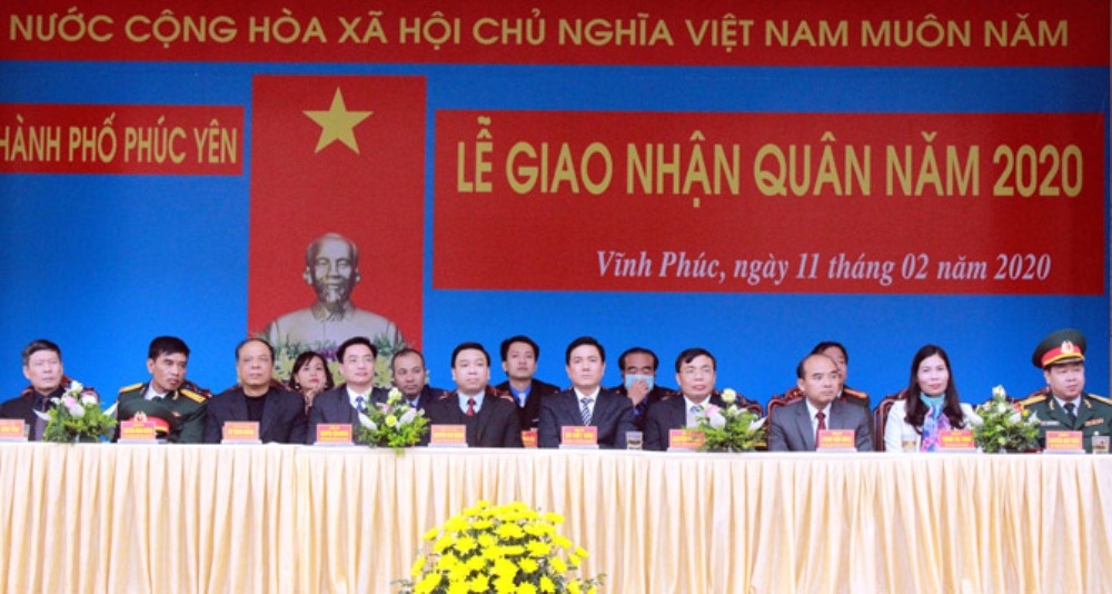 vinh phuc hon 2000 tan binh len duong nhap ngu