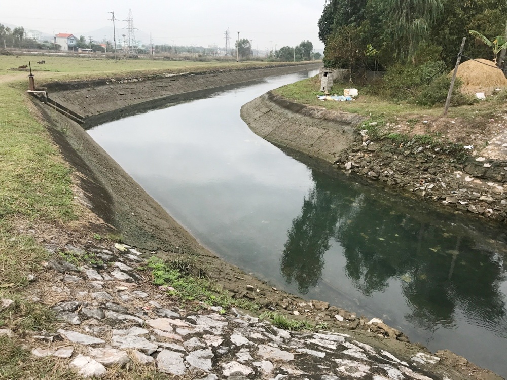 thi xa quang yen quang ninh kenh dan nuoc ho cong trinh thuy loi nuot tre em