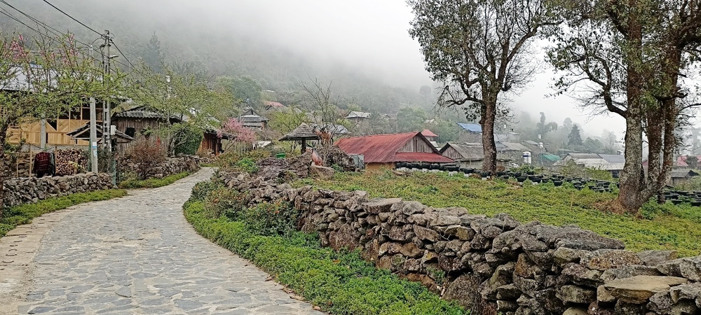 kham pha kien truc nha nguoi dao tren lung nui putaleng