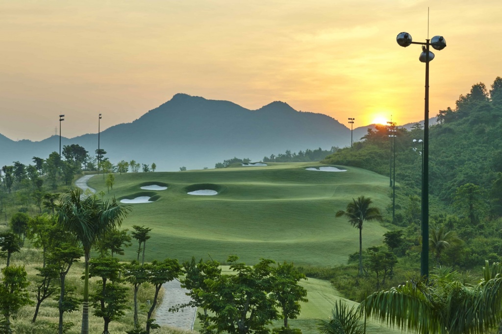 Đà Nẵng: Sân Golf Bà Nà chính thức công bố việc tạm ngừng phục vụ khách chơi golf