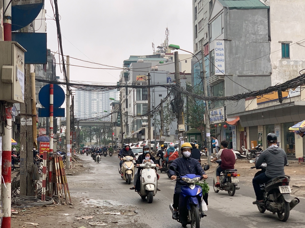 ha noi nhung chiec bay tren duong vu trong phung