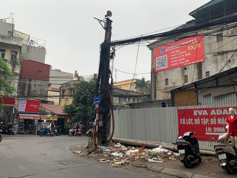 ha noi nhung chiec bay tren duong vu trong phung