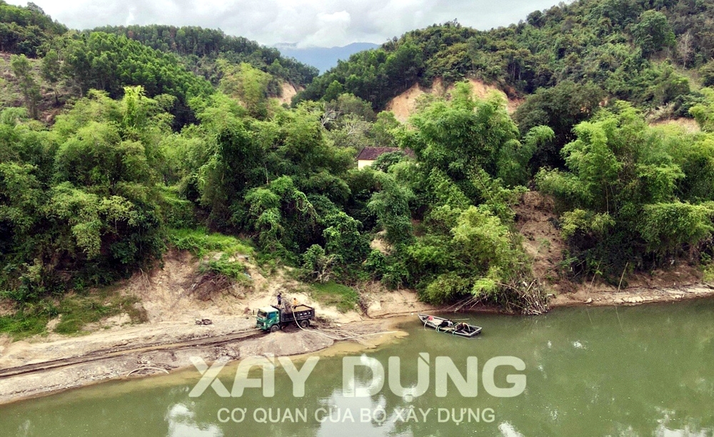 dien khanh khanh hoa chinh quyen co biet viec khai thac cat lau ngay trong nha minh