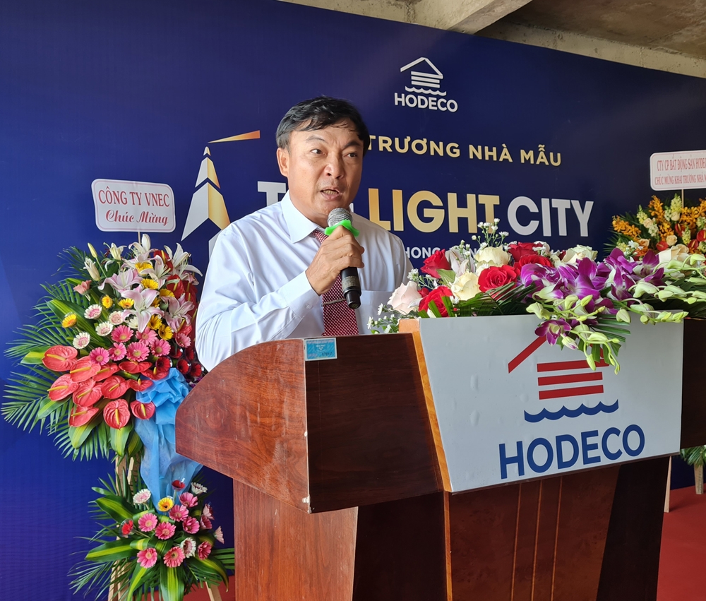 hodeco khai truong nha mau khu do thi the light city