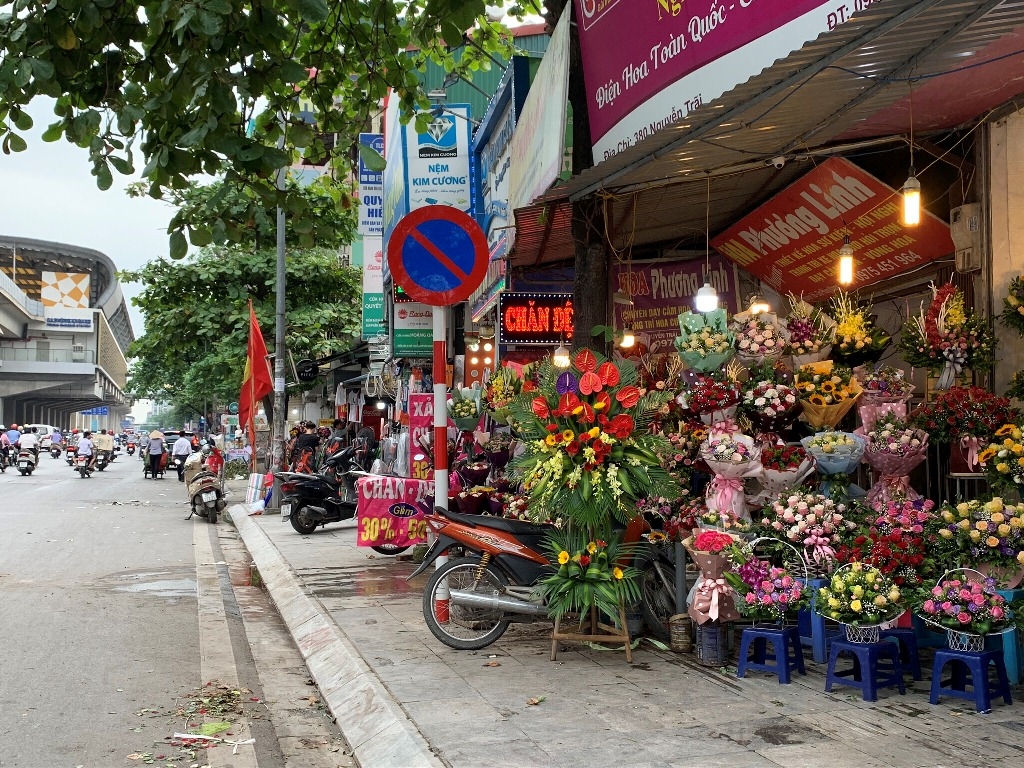 tai dien tinh trang lan chiem via he tai ha noi