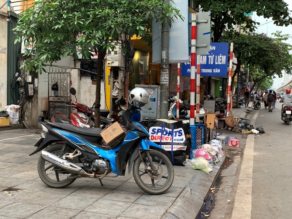 tai dien tinh trang lan chiem via he tai ha noi