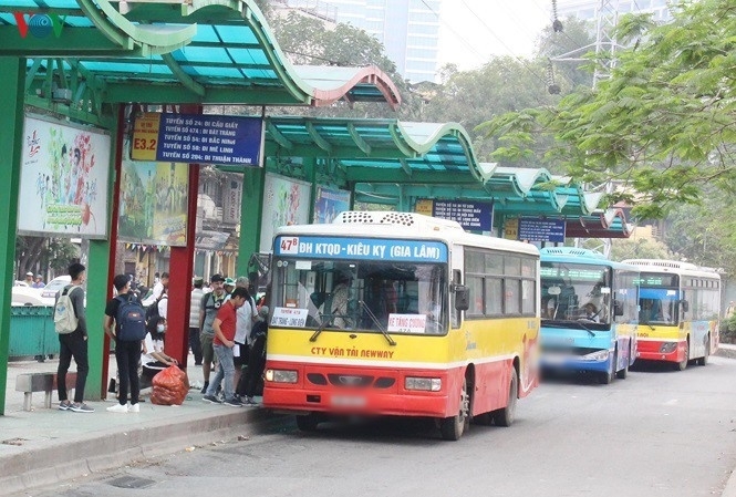 Hà Nội yêu cầu tạm dừng các hoạt động không thiết yếu để phòng chống dịch Covid-19