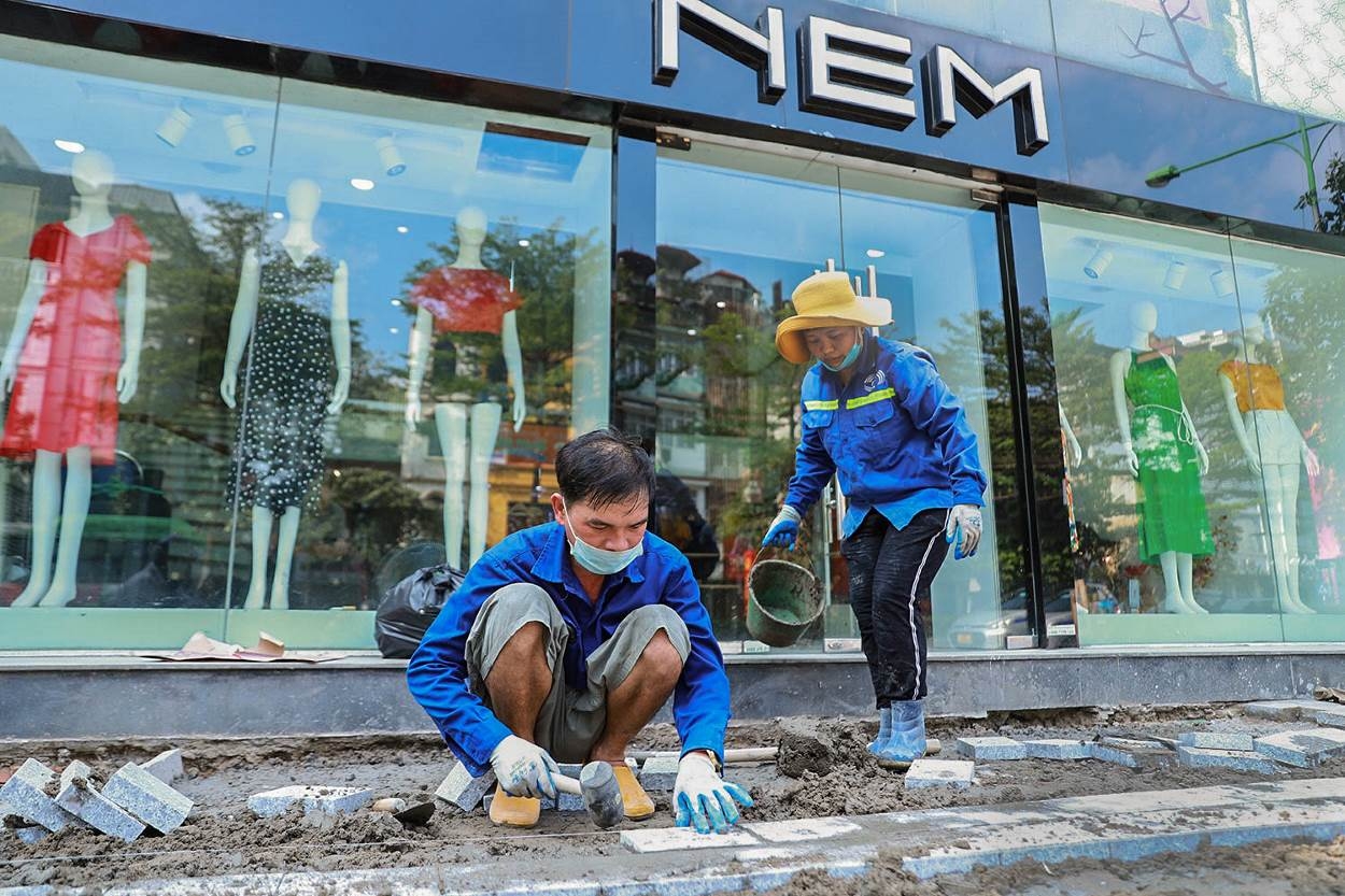 ha noi du an lat da via he tren nhieu tuyen pho dang dan hoan thien