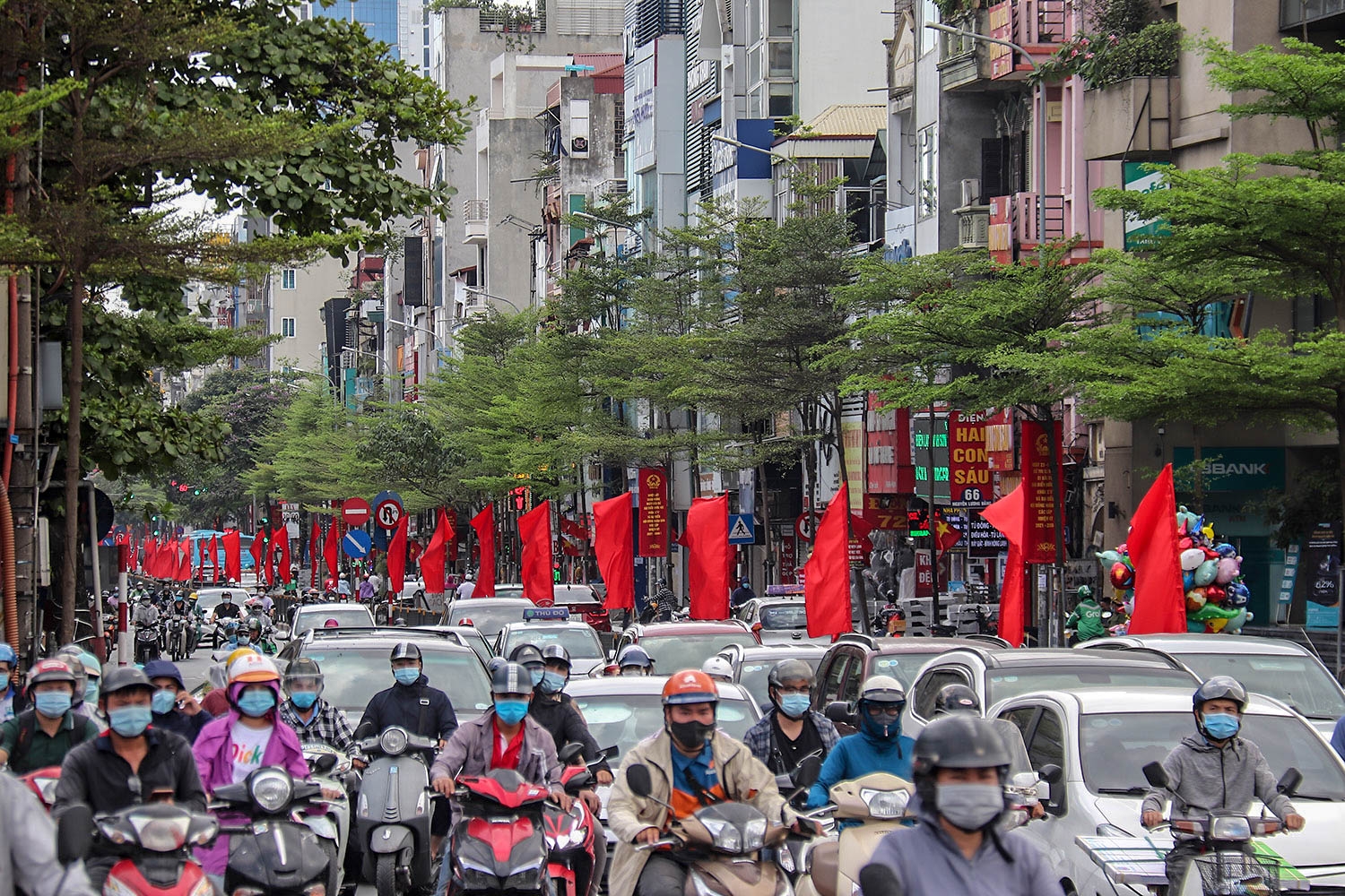 ha noi chinh trang nhieu tuyen pho chuan bi cho ngay bau cu gan ke