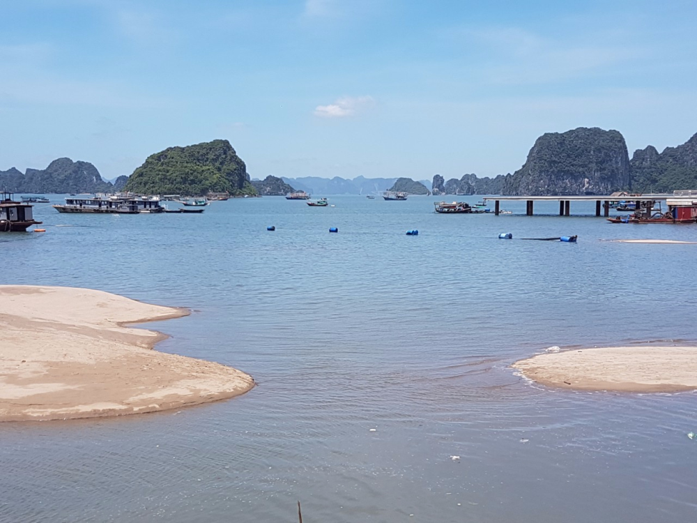 ha long quang ninh nhung dieu nen biet ve bai tam hon gai