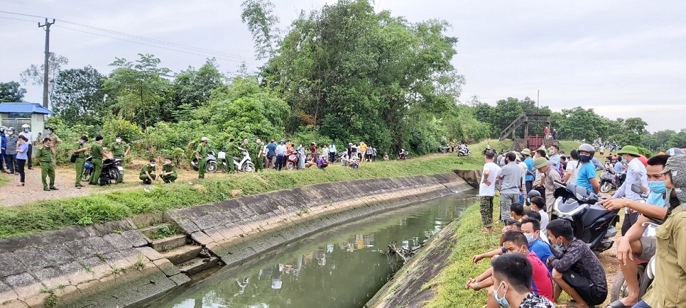 Thái Nguyên: Phát hiện đôi nam nữ chết lõa thể trên kênh Hồ Núi Cốc