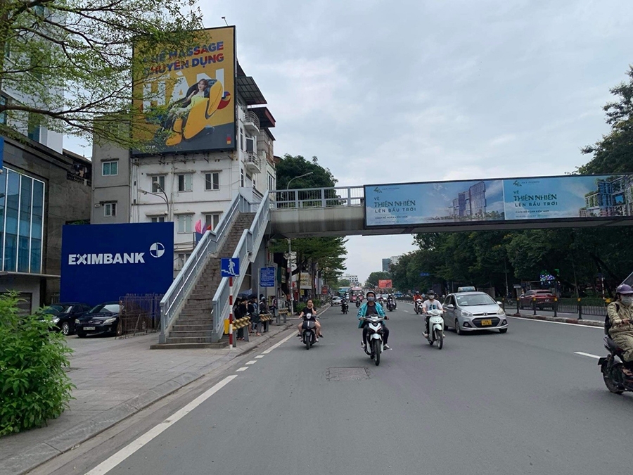 ha noi cau vuot di bo chua phat huy hieu qua