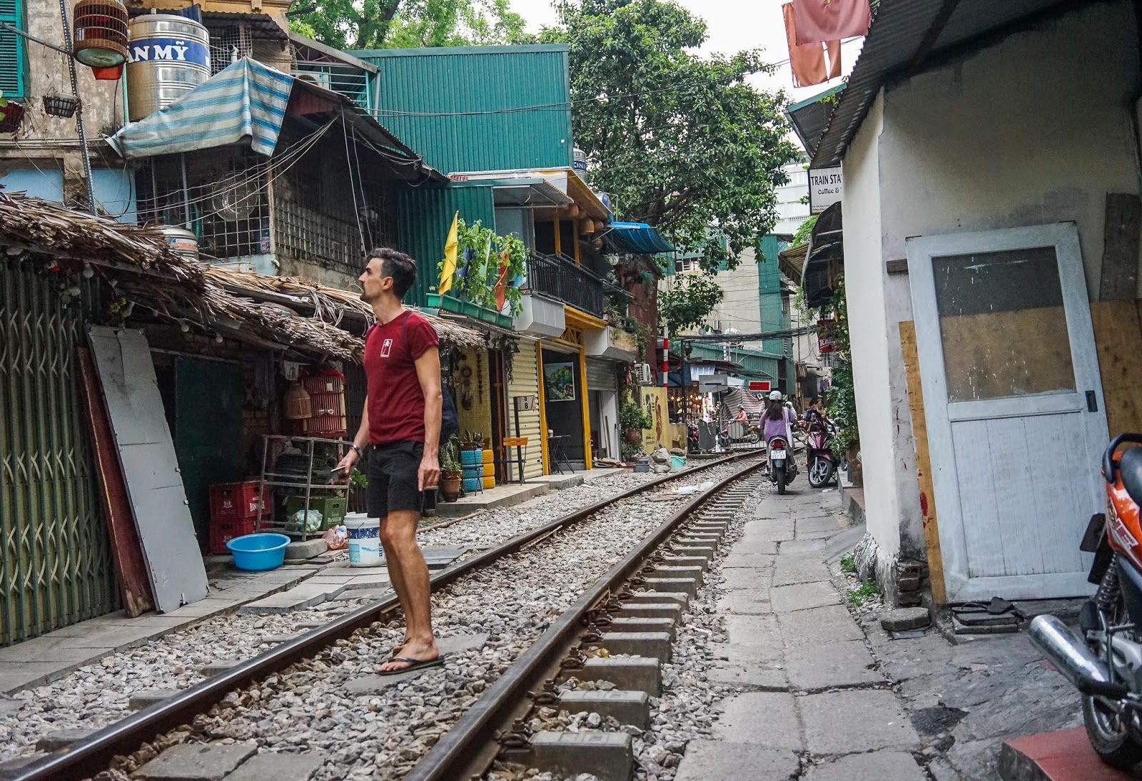 ha noi pho ca phe phung hung vang lang sau lenh giai toa