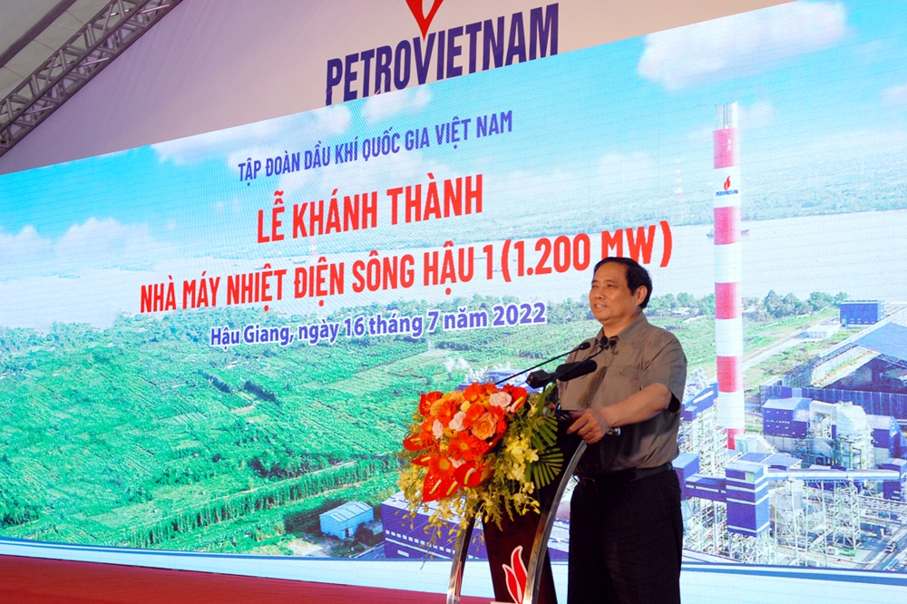 Thủ tướng Phạm Minh Chính cắt băng khánh thành nhà máy Nhiệt điện Sông Hậu 1