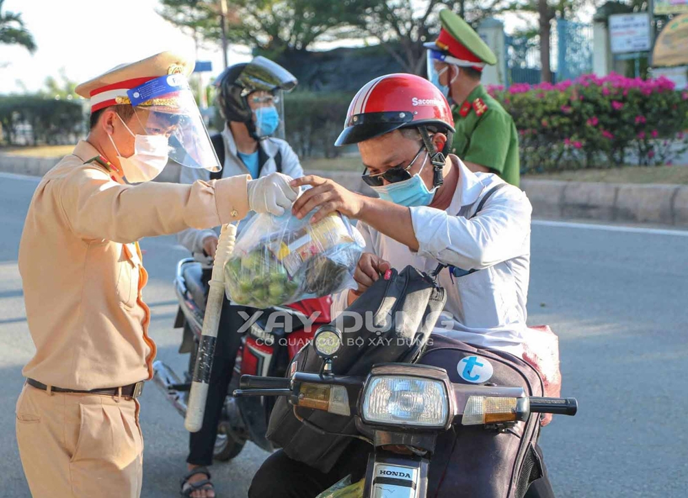 Tấm lòng hào sảng của vùng đất “gió như phang, nắng như rang”