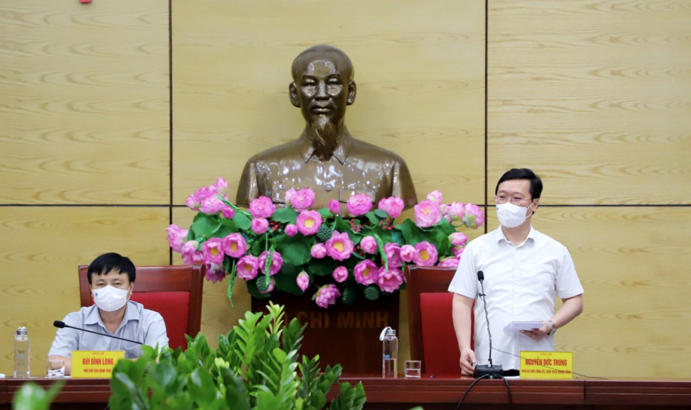 Nghệ An: Yêu cầu người dân thành phố Vinh “ai ở đâu ở yên đó” từ 00h ngày 23/8 để kiểm soát dịch