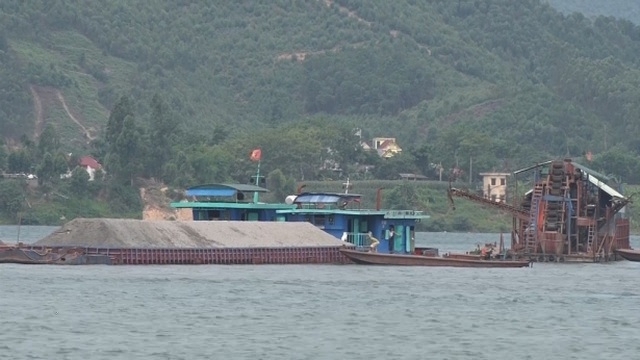 Vĩnh Long: Công ty Cổ phần Tập đoàn Xây dựng Thành Đô sai phạm khai thác cát bị xử phạt hơn 200 triệu đồng