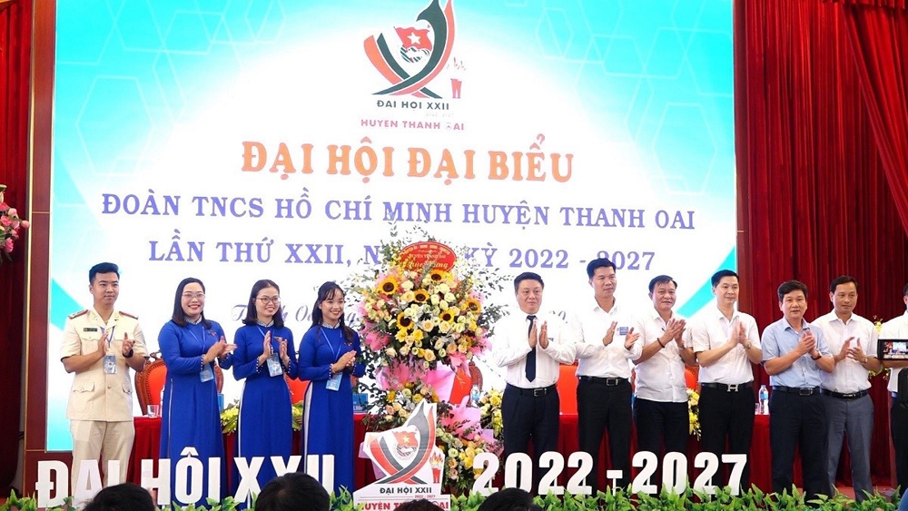 doan tncs huyen thanh oai tien phong doan ket voi nhieu hoat dong tinh nguyen giao duc co y nghia