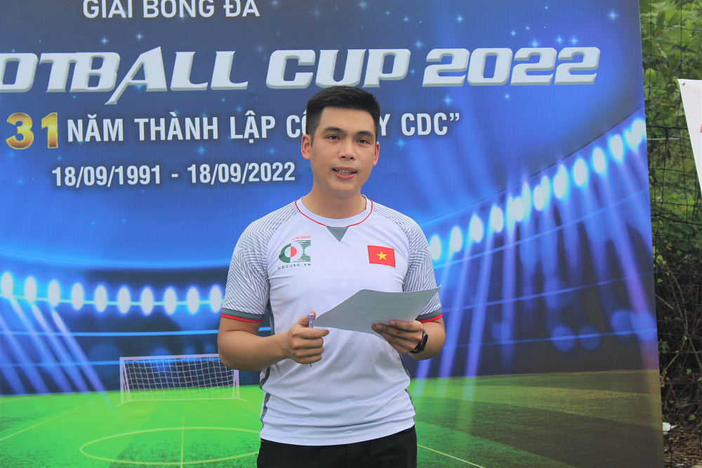 tung bung khoi tranh giai bong da cdc football cup 2022