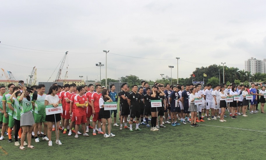 Tưng bừng khởi tranh giải bóng đá CDC Football Cup 2022