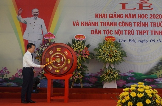 yen bai to chuc le khai giang va khanh thanh cong trinh truong pho thong dan toc noi tru thpt tinh