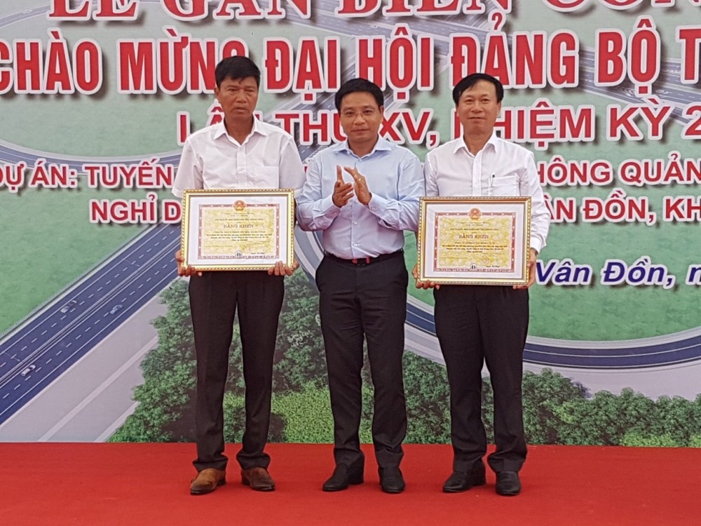 quang ninh cong trinh chao mung dai hoi dang bo tinh gan gui voi nguoi dan