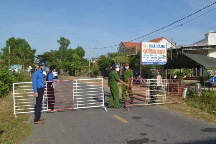 thua thien hue kiem soat nguoi va phuong tien ra vao trung tam huyen quang dien