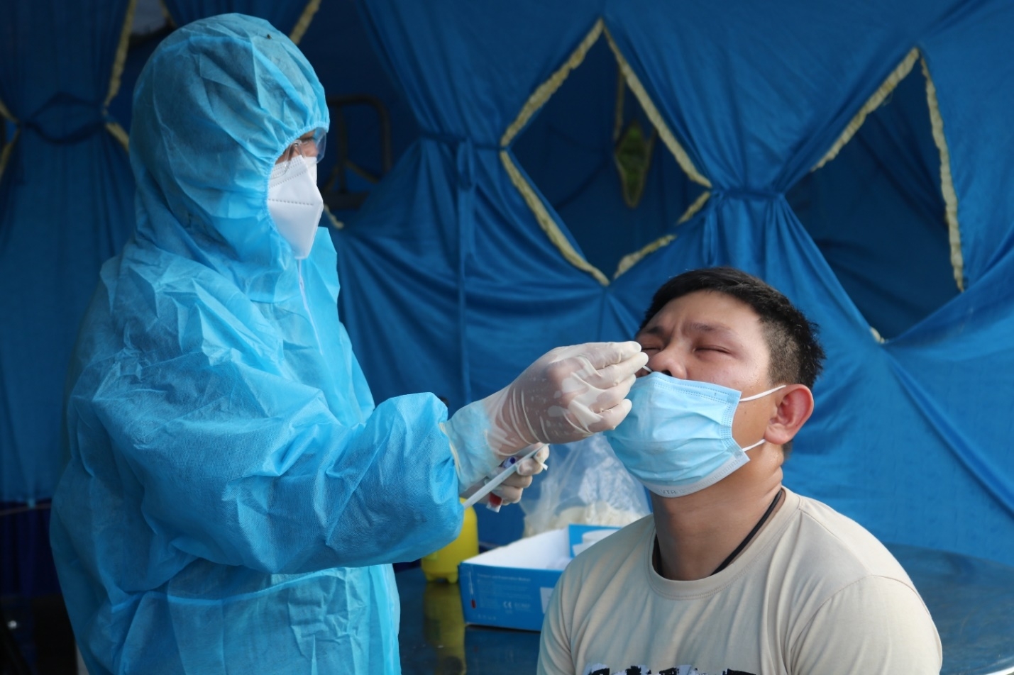 bo y te khang dinh chua mua test khang nguyen nhanh