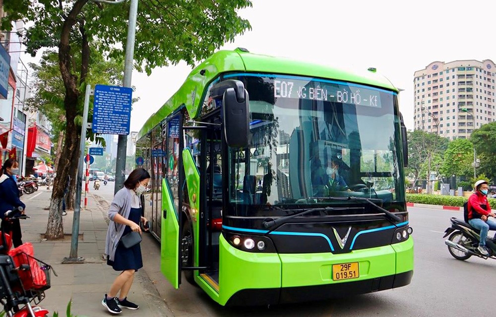 tap trung chuyen doi nang luong xanh trong giao thong