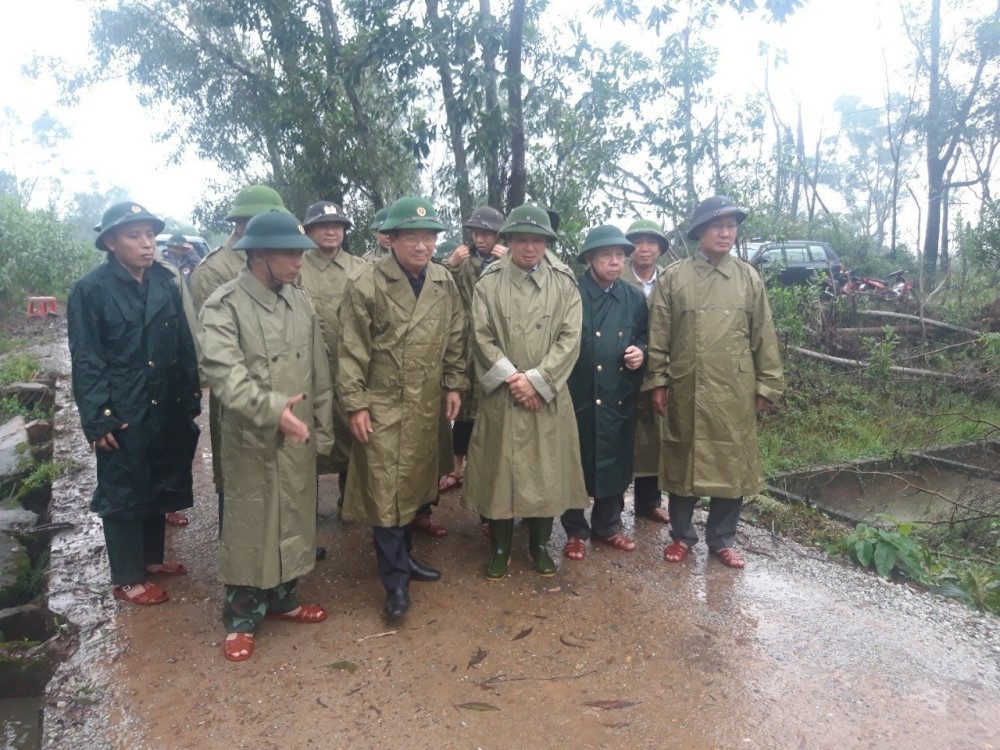 thua thien hue huy dong truc thang tim kiem cac nan nhan mat tich o thuy dien rao trang 3