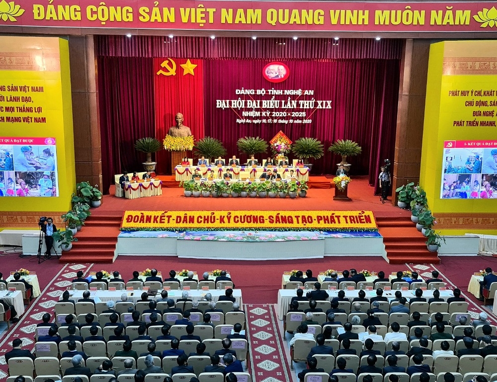 thu tuong nguyen xuan phuc tham du va chi dao dai hoi dang bo tinh nghe an lan thu xix